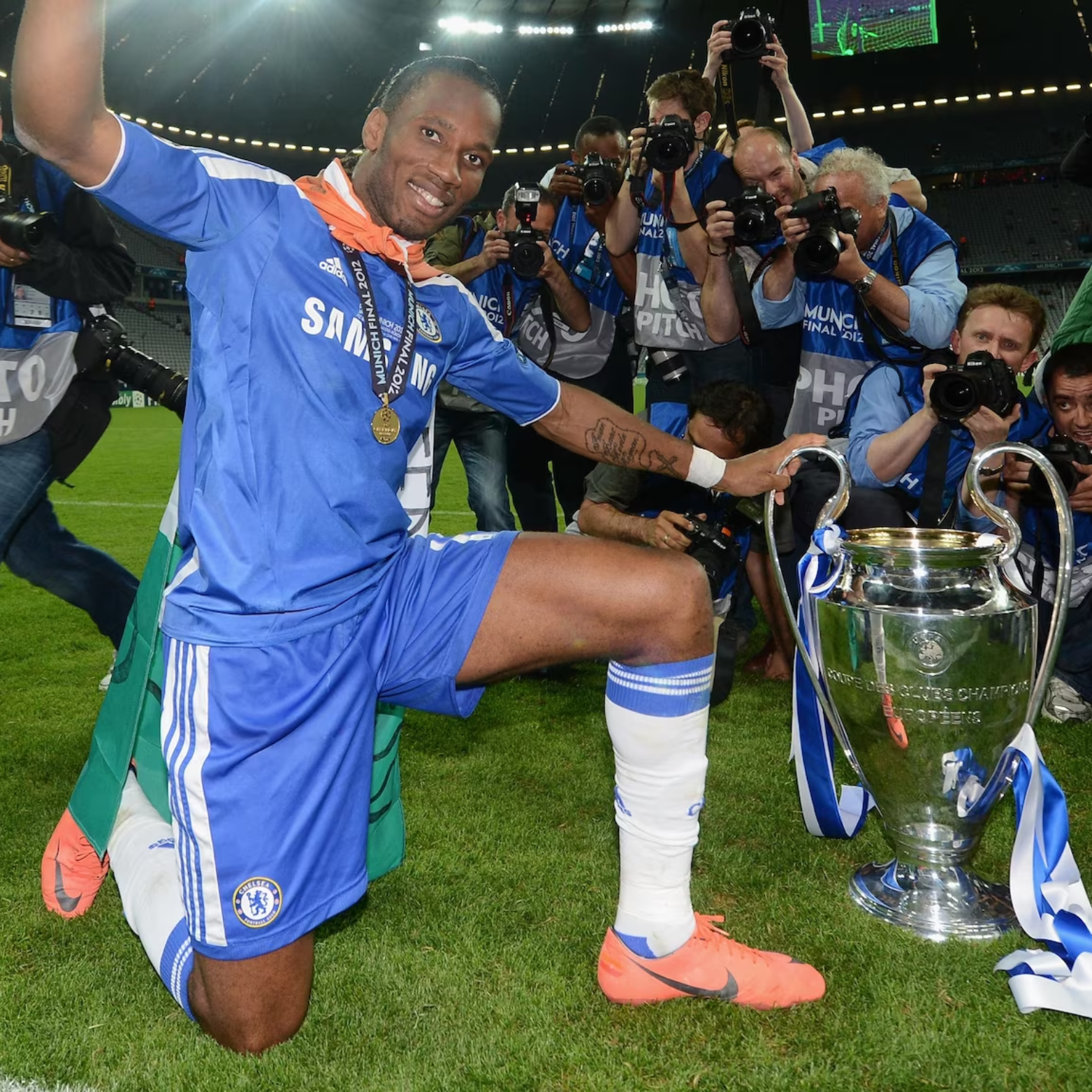 Retro Chelsea Home Shirt 2011/12