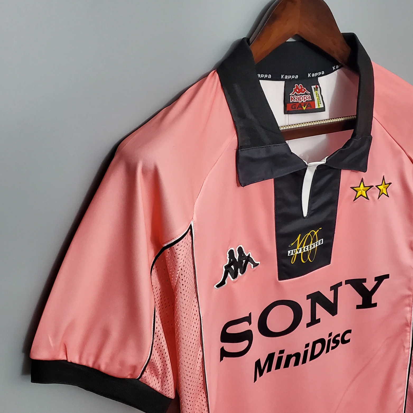 Retro Juventus Away Shirt 1997/98