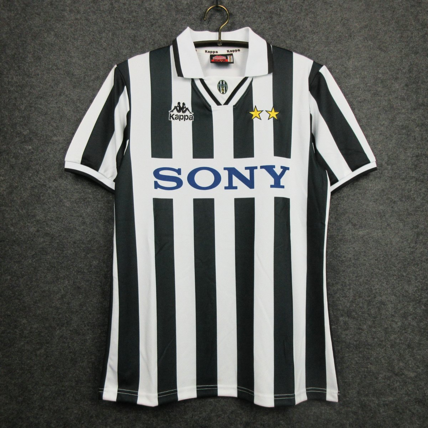 Retro Juventus Home Shirt 1996/97