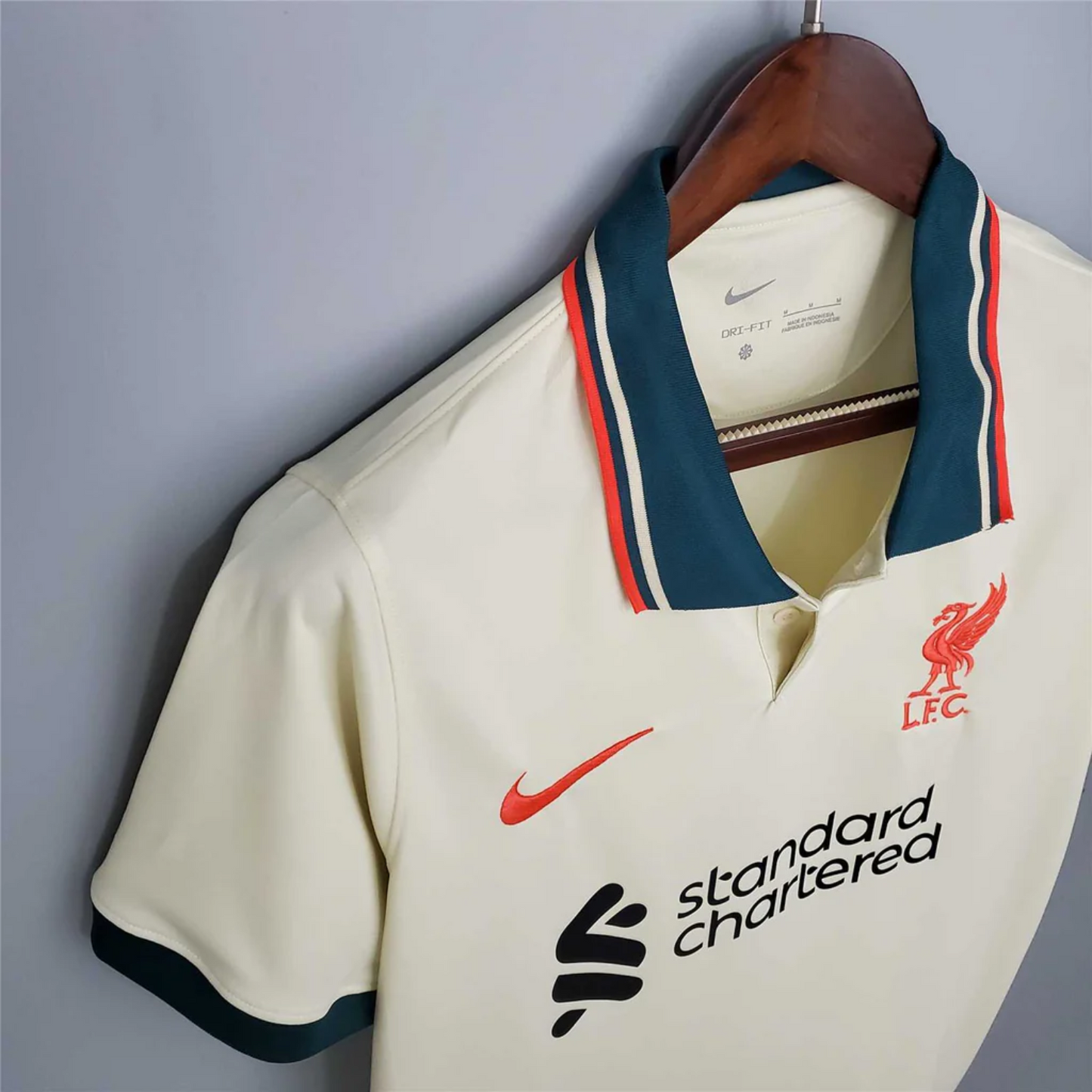 Retro Liverpool Away Shirt 2021/22