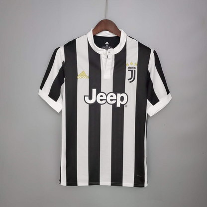 Retro Juventus Home Shirt 2017/18