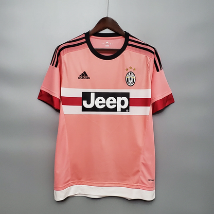 Retro Juventus Away Shirt 2015/16