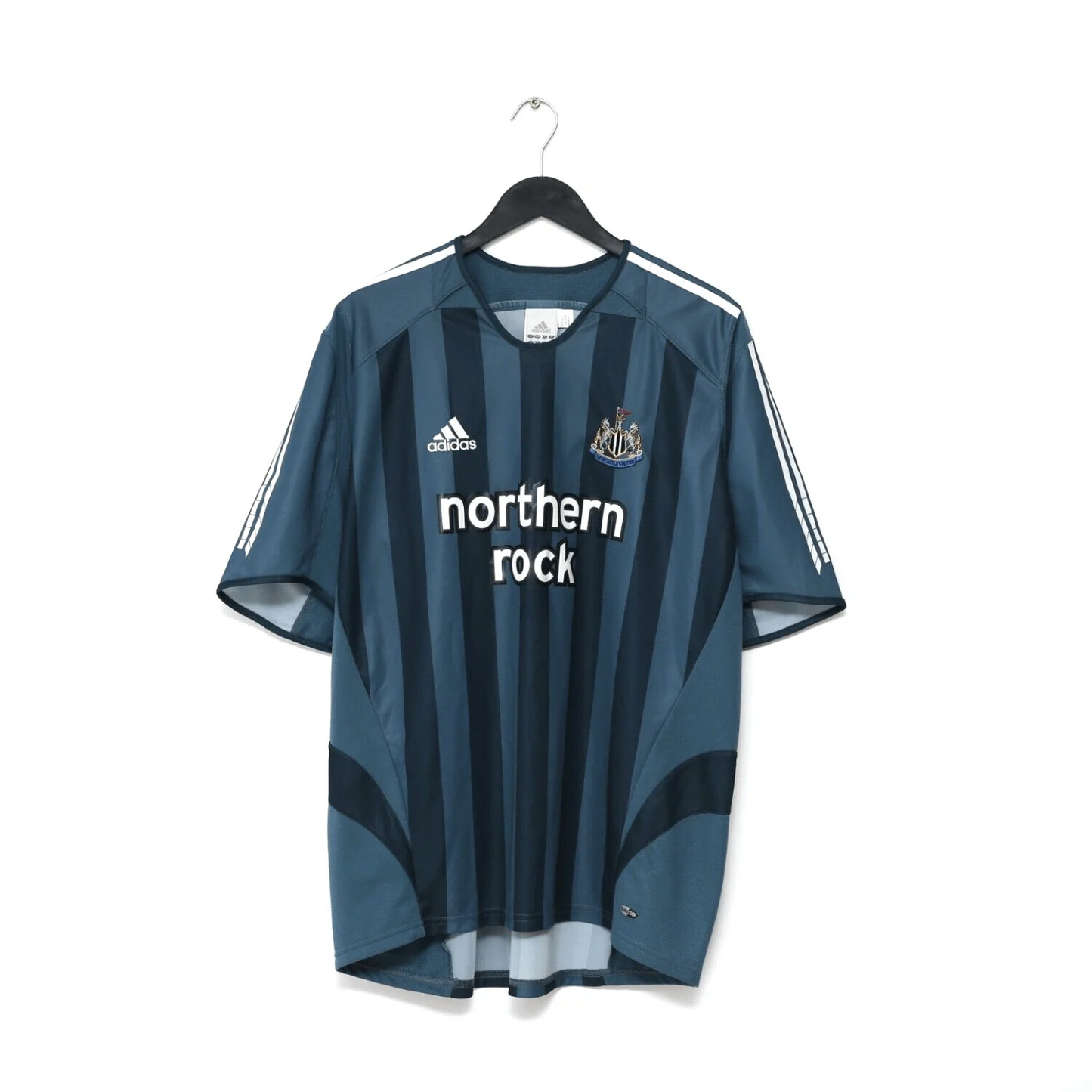Retro Newcastle United Away Shirt 2005/06
