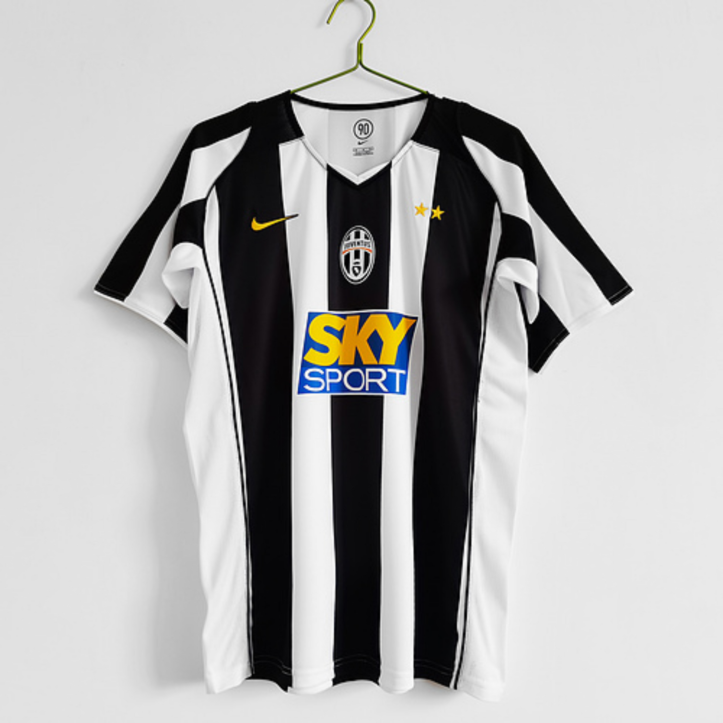 Retro Juventus Home Shirt 2004/05