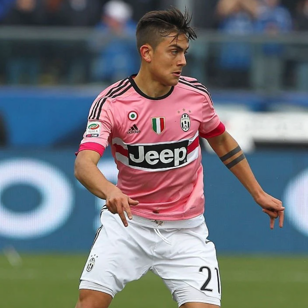 Retro Juventus Away Shirt 2015/16