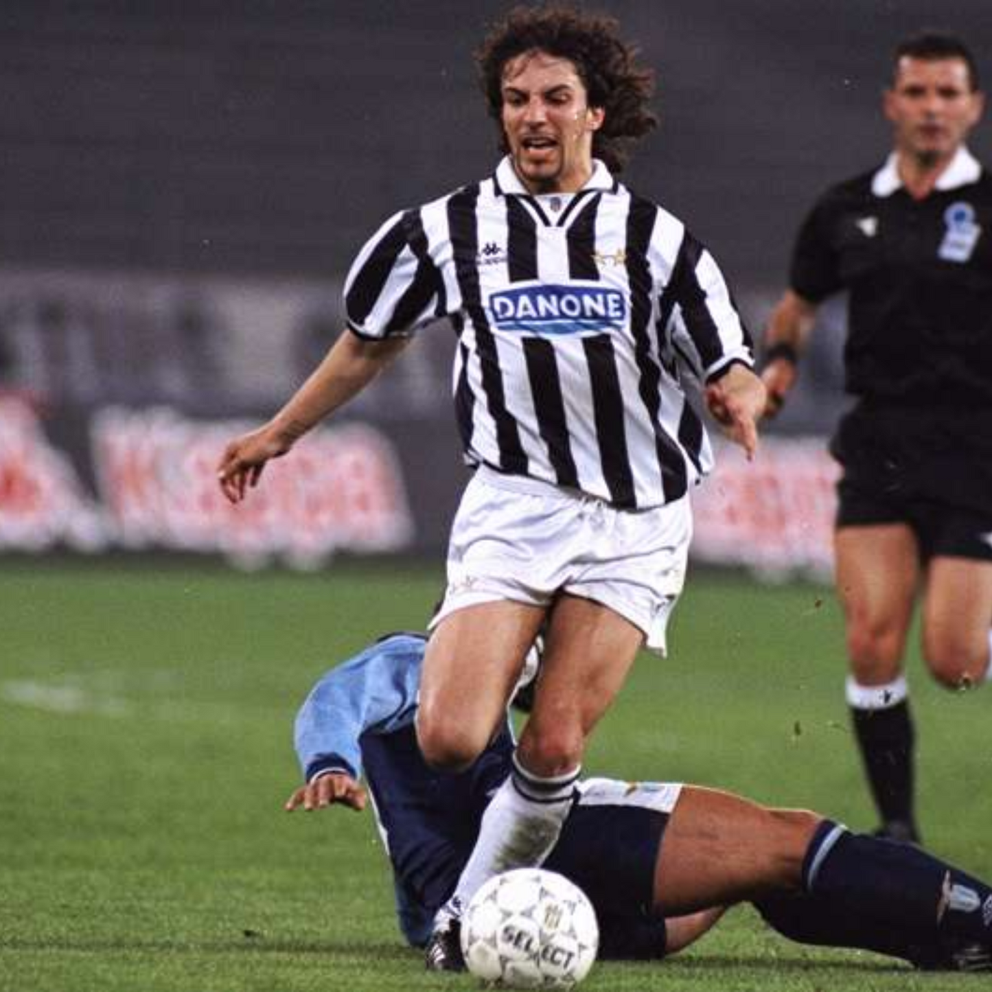 Retro Juventus Home Shirt 1994/95