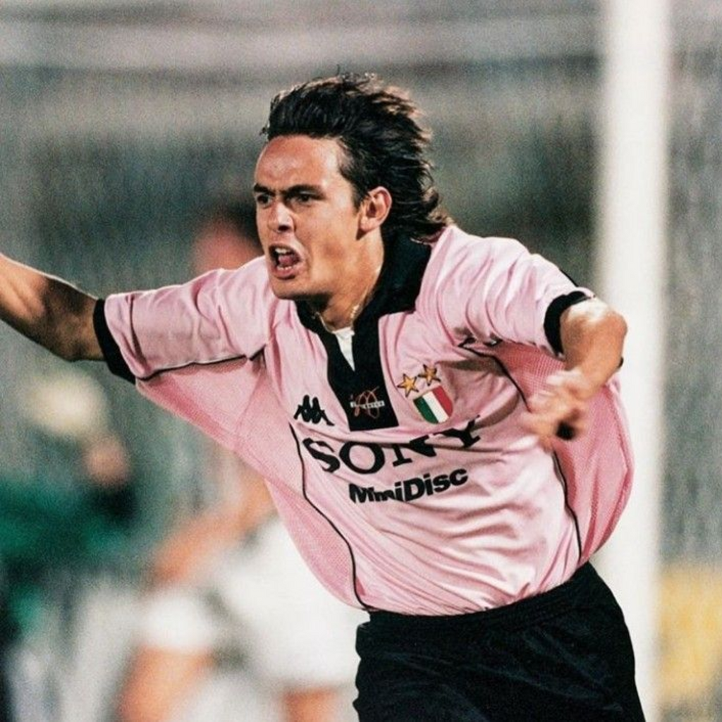 Retro Juventus Away Shirt 1997/98