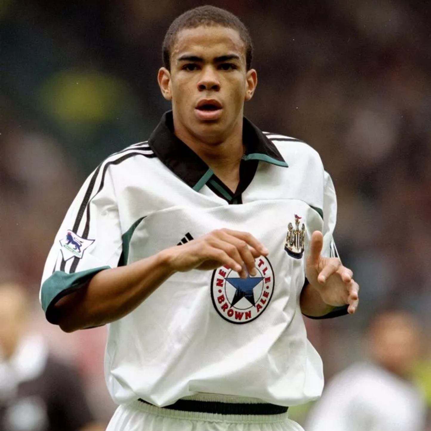 Retro Newcastle United Away Shirt 1999/00