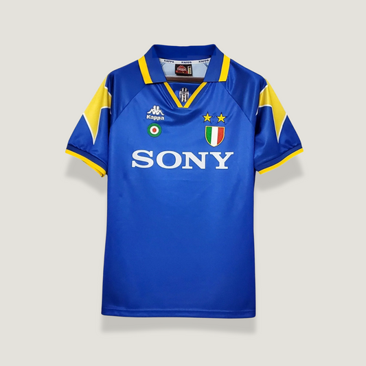 Retro Juventus Away Shirt 1995/96