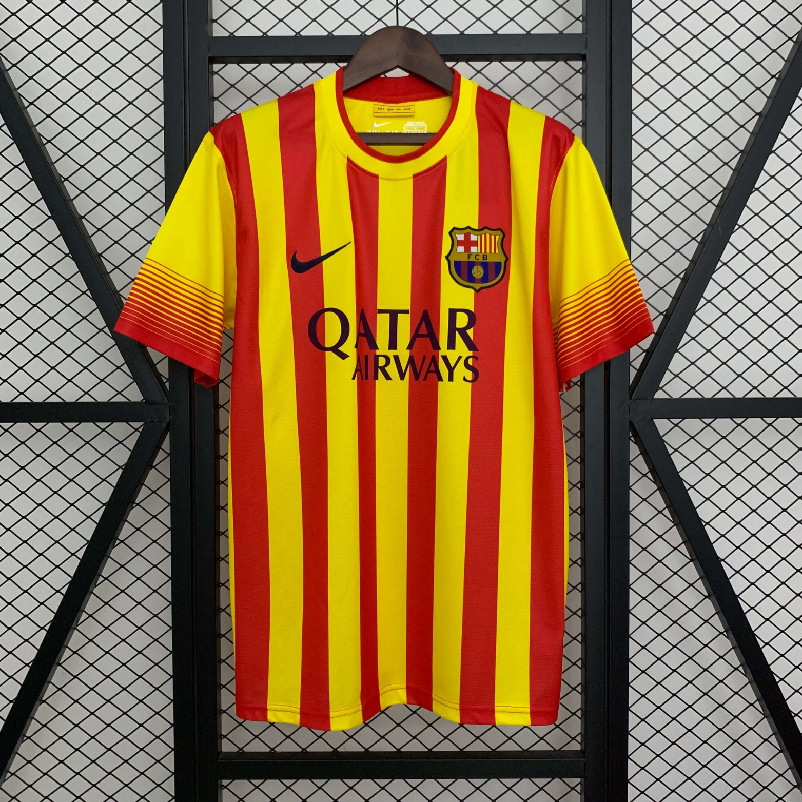 Retro Barcelona Away Shirt 2013/14