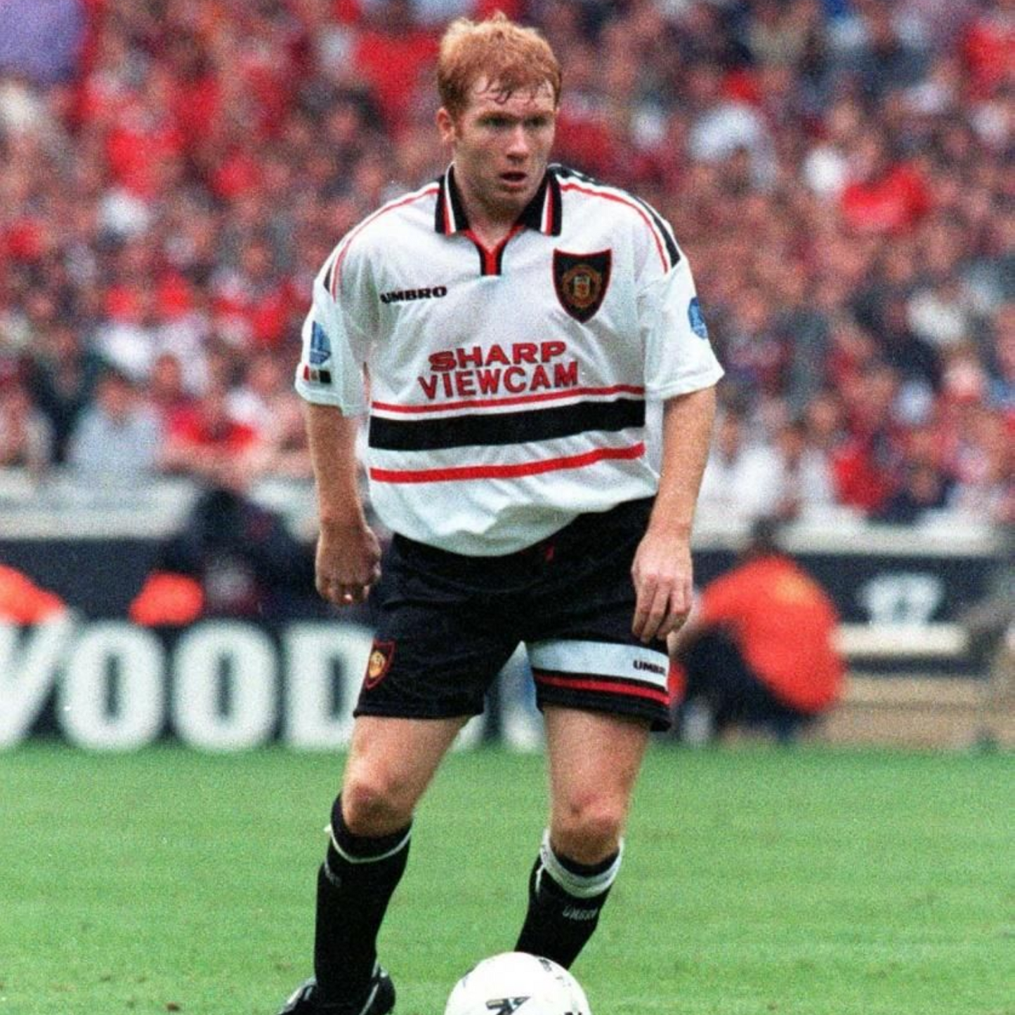 Retro Manchester United Away Shirt 1998/99