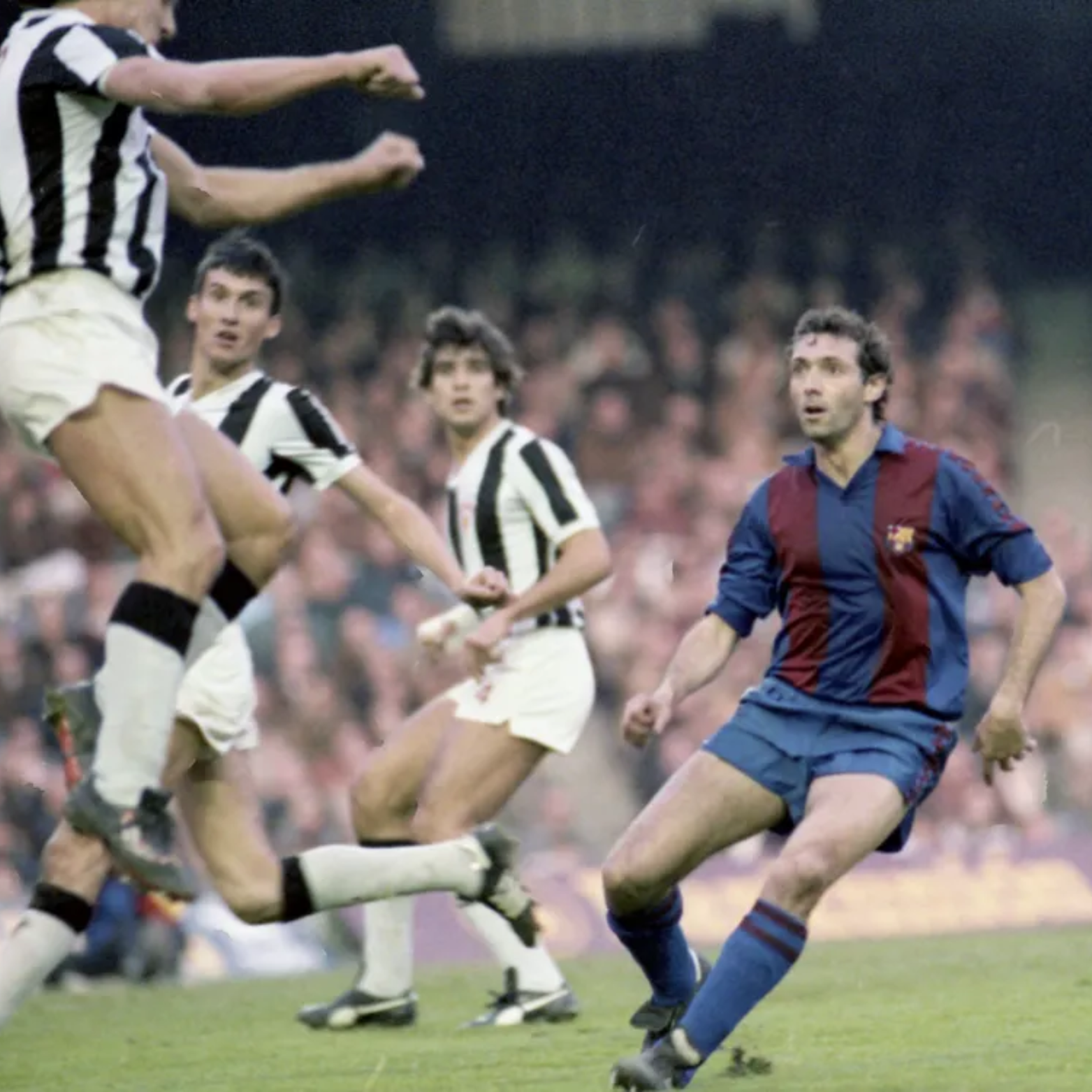 Retro Barcelona Home Shirt 1982/84