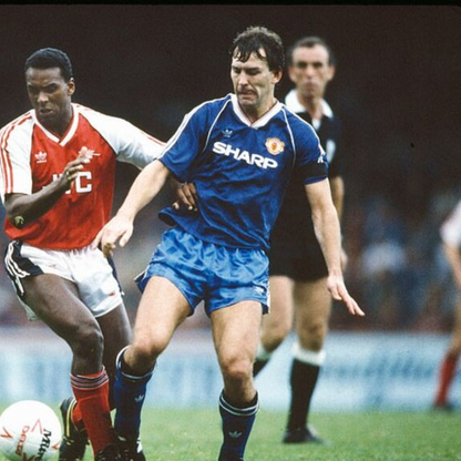 Retro Manchester United Away Shirt 1988/90