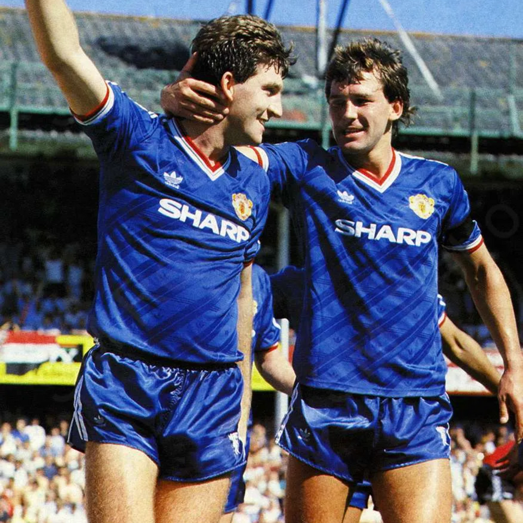 Retro Manchester United Away Shirt 1986/88