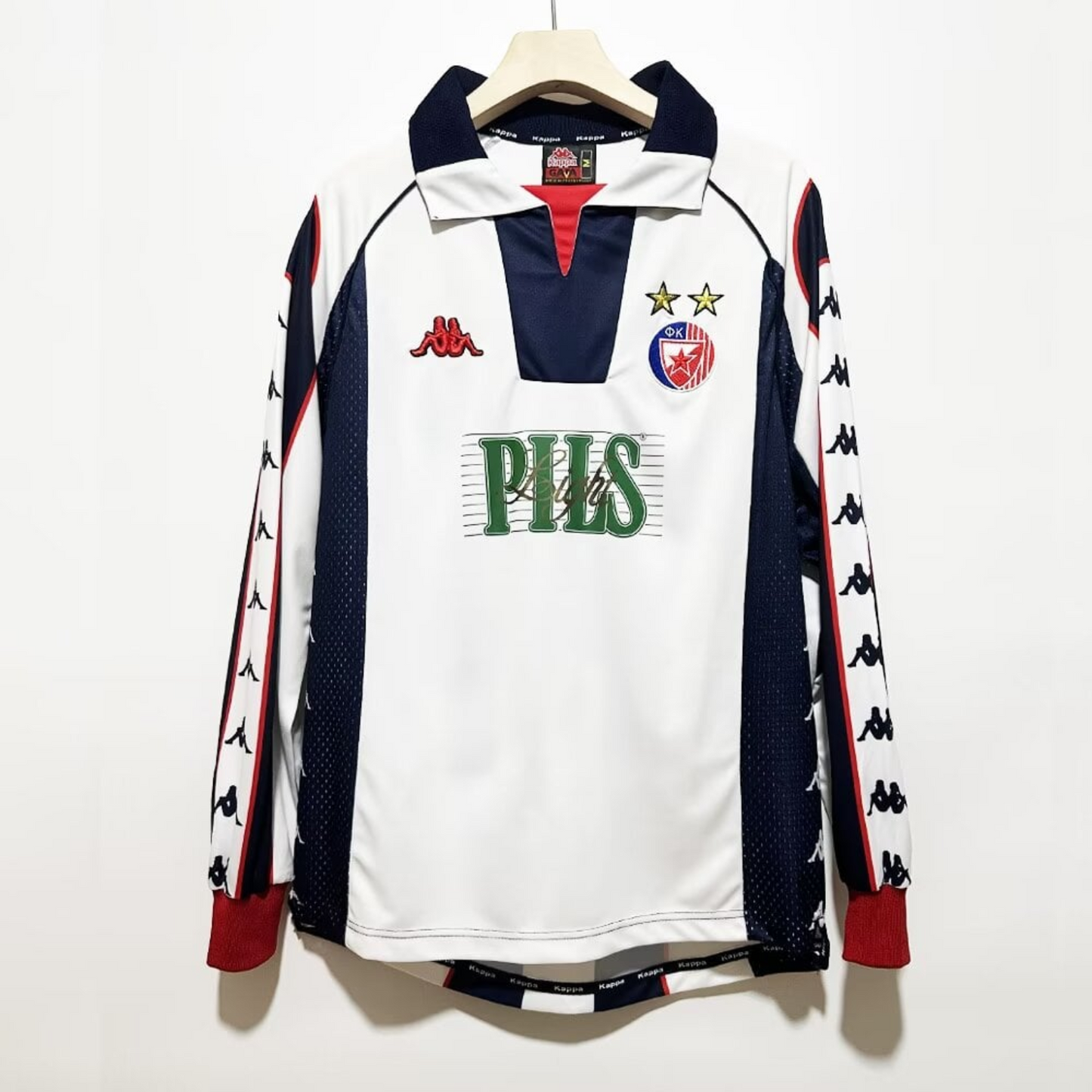 Retro Red Star Belgrade Away Shirt 1999/01