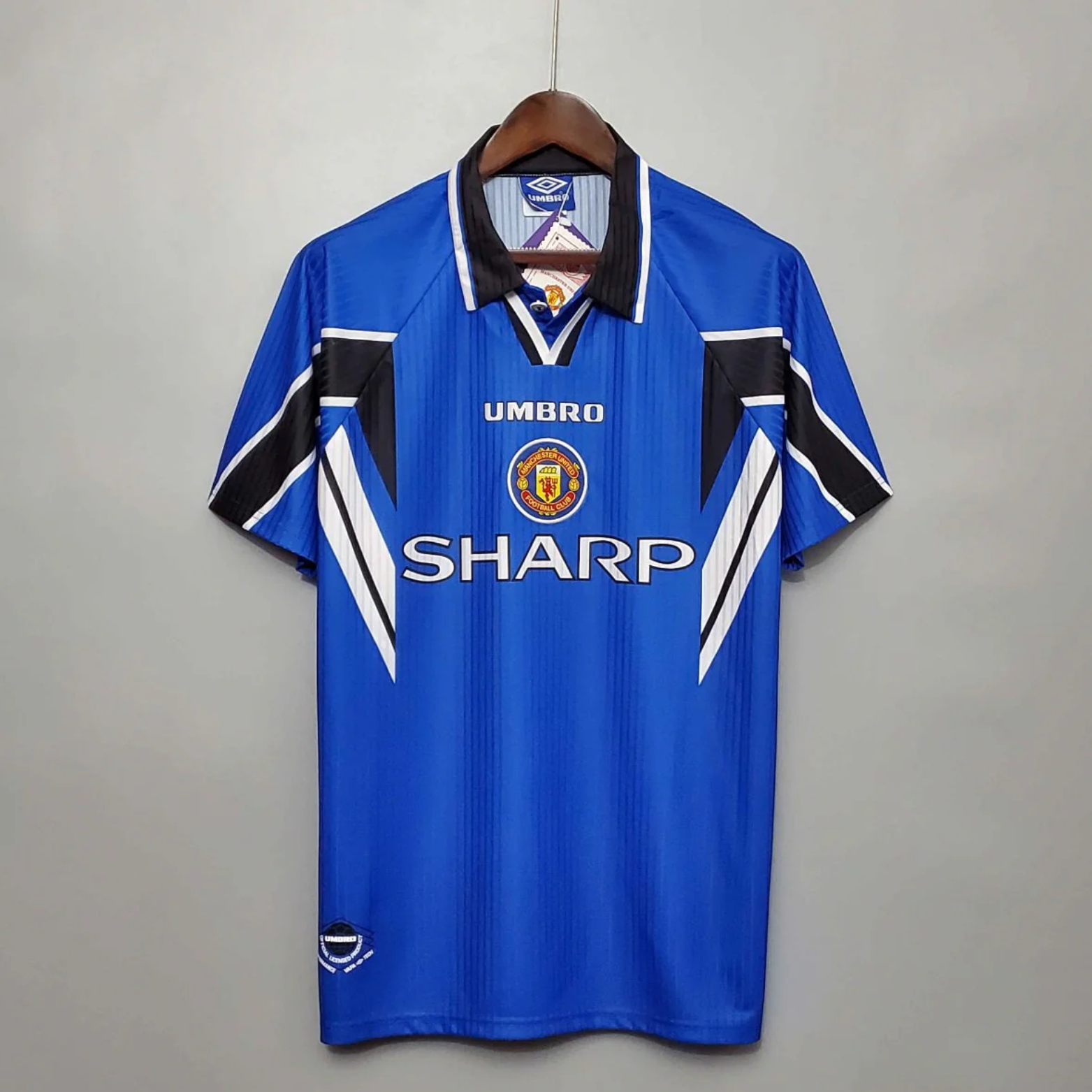 Retro Manchester United Away Shirt 1996/98