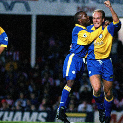 Retro Leeds United Third Shirt 1997/98